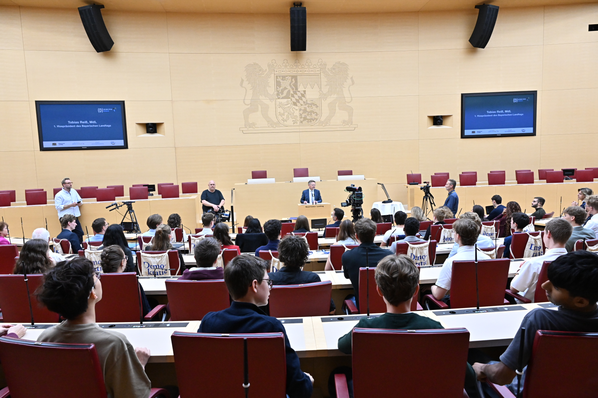 Der Plenarsaal des Bayerischen Landtags ist zu sehen bei dem Projekt „(D)eine Minute für die Demokratie".